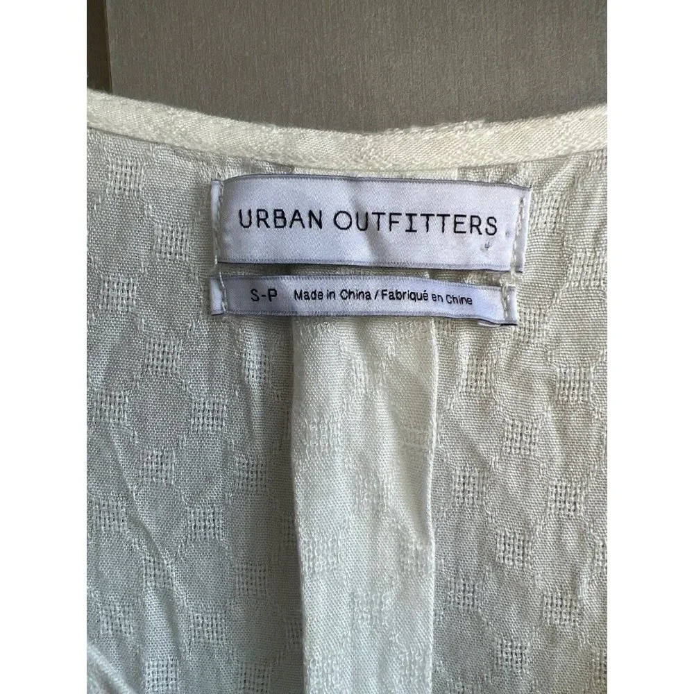 Urban Outfitters Boho Chic Twist Front Top Womens Size S Ivory - Picture 4 of 8